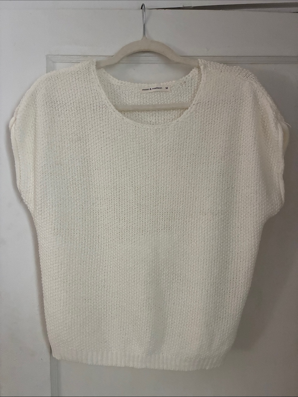 moon & madison Cream Short-Sleeve Crew Knit Sweater